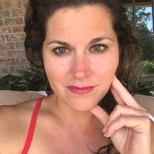 Meet your Posher, Lindsey